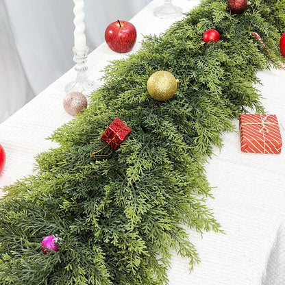 Create A Cozy Christmas Home In Minutes 🎄