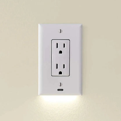 Outlet Cover with Integrated LED Night GuideLight