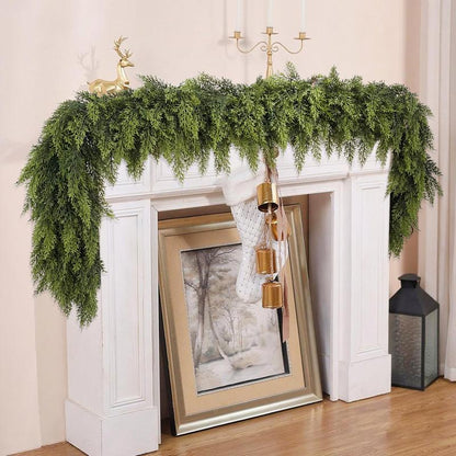Create A Cozy Christmas Home In Minutes 🎄